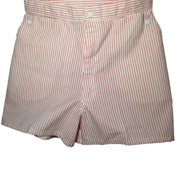 Vintage 1960s Shorts Women Size 11 White Red Striped Snap Pockets Hong Kong READ - Picture 1 of 15